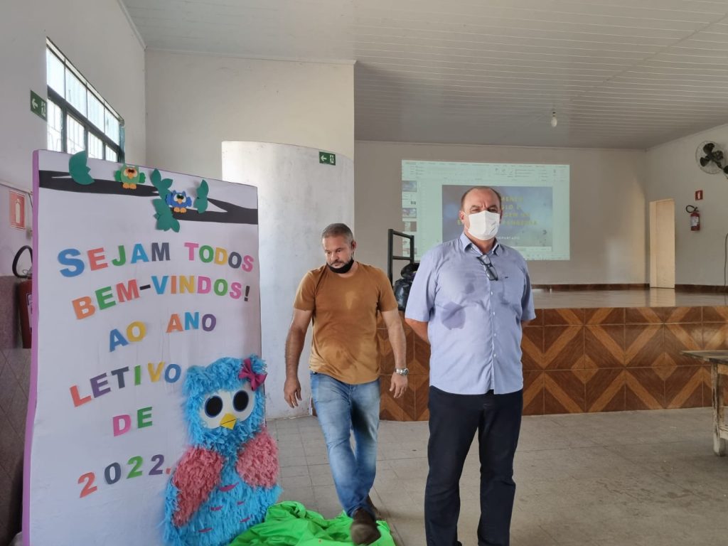 Prefeitura de Caracol ofereceu formação e palestra para servidores da educação com o professor Júlio Furtado