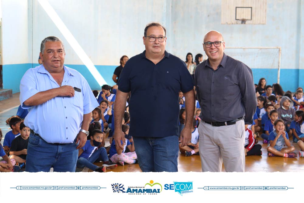 Prefeitura de Amambai inicia entrega de kits escolares a alunos da rede municipal de ensino