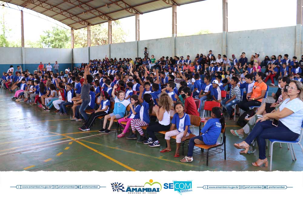 Prefeitura de Amambai inicia entrega de kits escolares a alunos da rede municipal de ensino