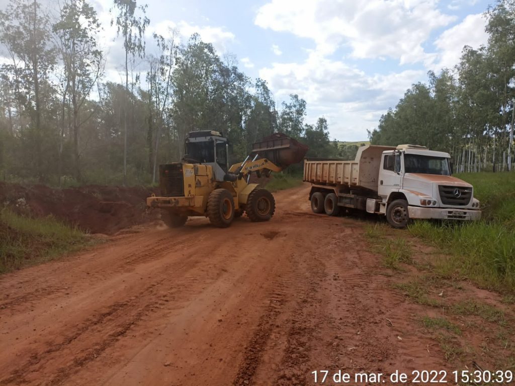 Secretaria de Infraestrutura mantém ritmo acelerado na conservação de estradas em Amambai