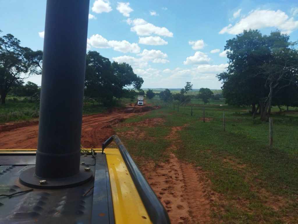 Secretaria de Infraestrutura mantém ritmo acelerado na conservação de estradas em Amambai