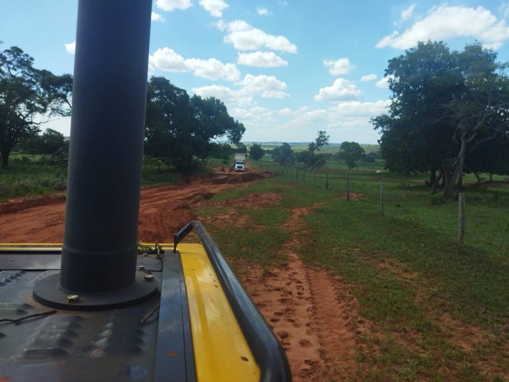 Secretaria de Infraestrutura mantém ritmo acelerado na conservação de estradas em Amambai