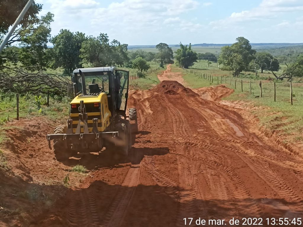 Secretaria de Infraestrutura mantém ritmo acelerado na conservação de estradas em Amambai