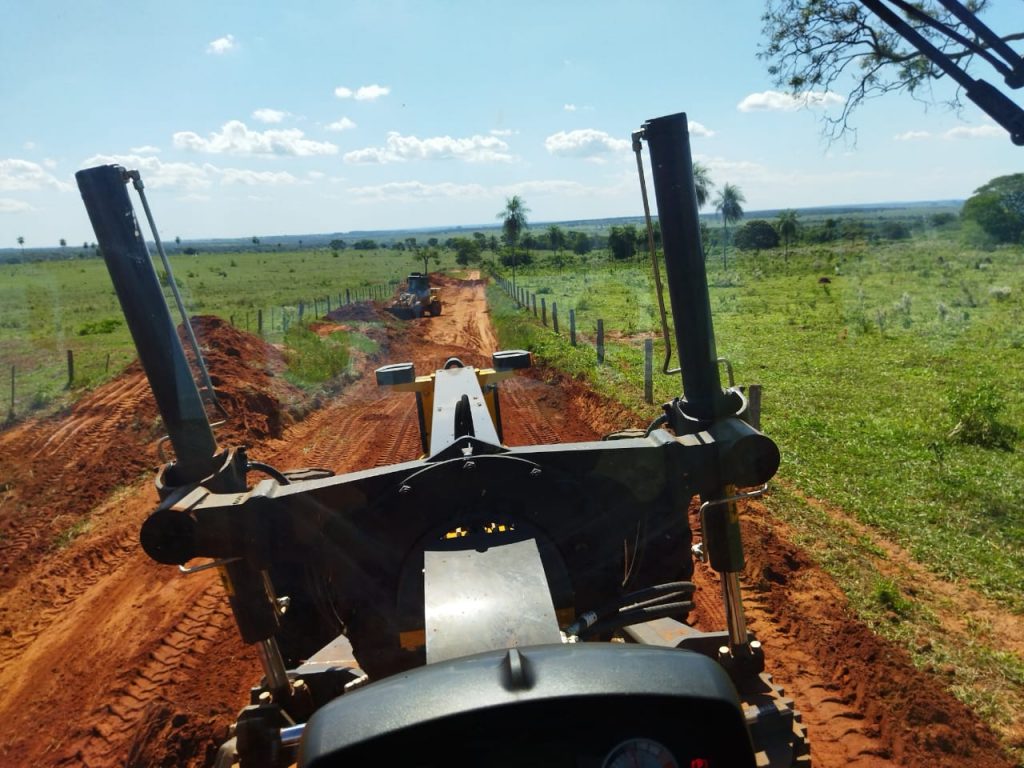 Secretaria de Infraestrutura mantém ritmo acelerado na conservação de estradas em Amambai