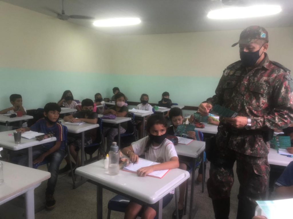 PMA e Secretaria de Educação de Caracol ofereceram ação alusiva ao Dia da Água nas escolas municipais