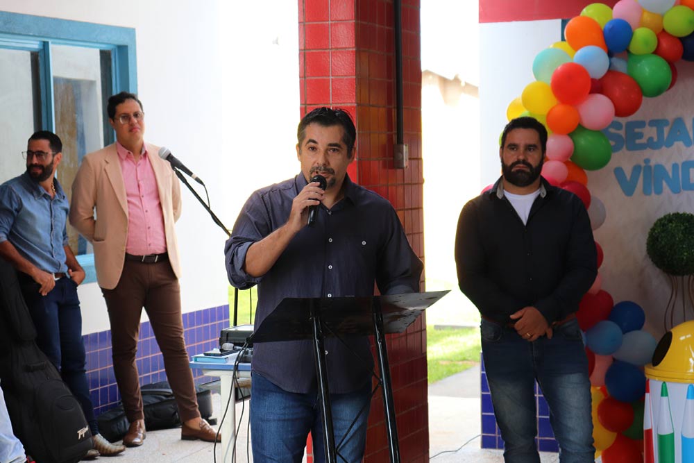 Com presença de autoridades municipais, CEI Professora Cláudia do Nascimento foi inaugurado nesta terça