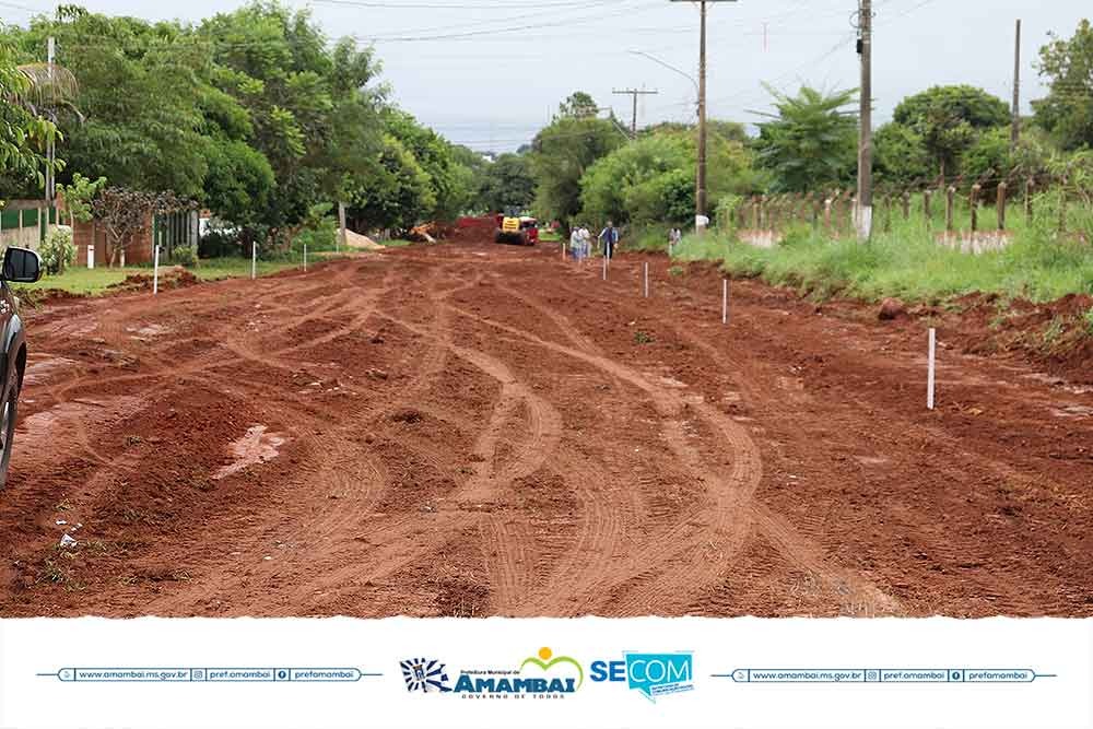 Maior projeto de drenagem e asfalto na história da vila Limeira foi lançado nesta sexta pela Prefeitura de Amambai