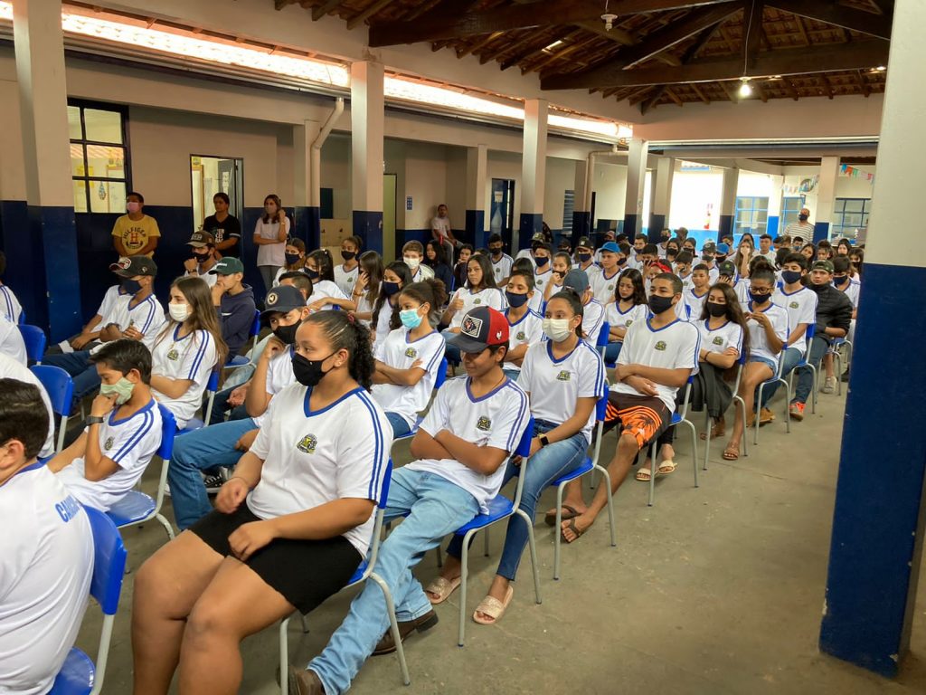 Prefeitura de Caracol cria projeto para motivar estudantes do 6º ao 9º da rede municipal de ensino