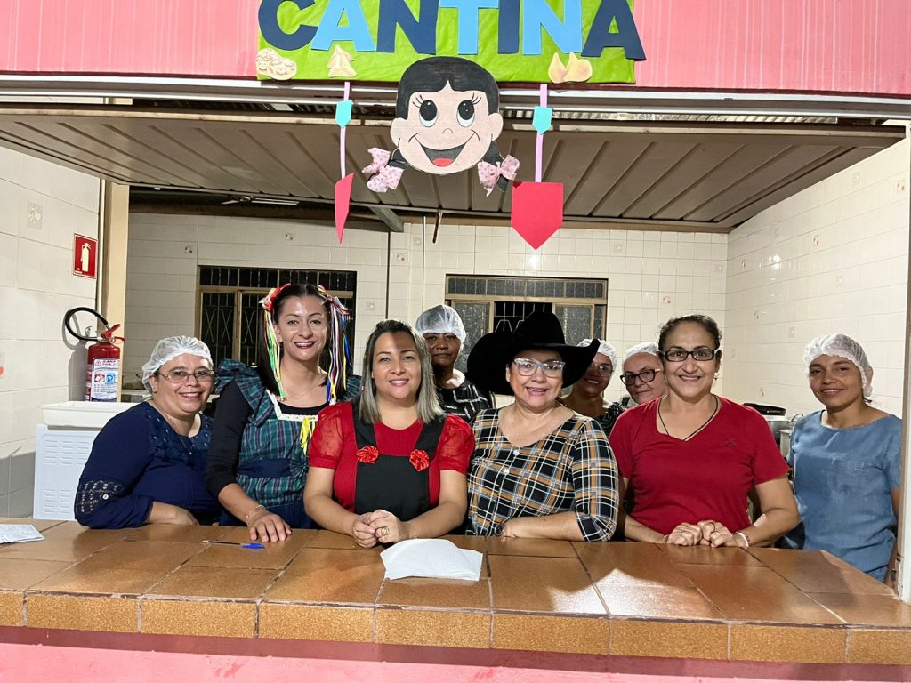 Com clima de alegria e descontração, Escola Municipal João José Leite da Silva de Caracol celebrou tradicional Festa Julina