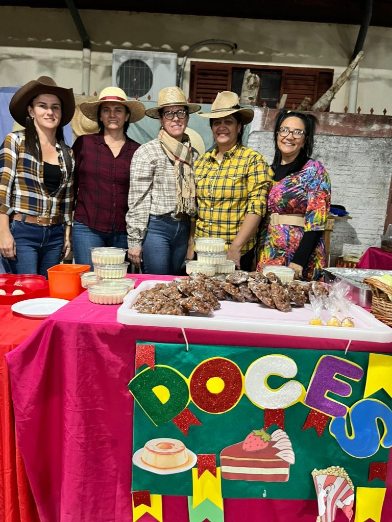 Com clima de alegria e descontração, Escola Municipal João José Leite da Silva de Caracol celebrou tradicional Festa Julina