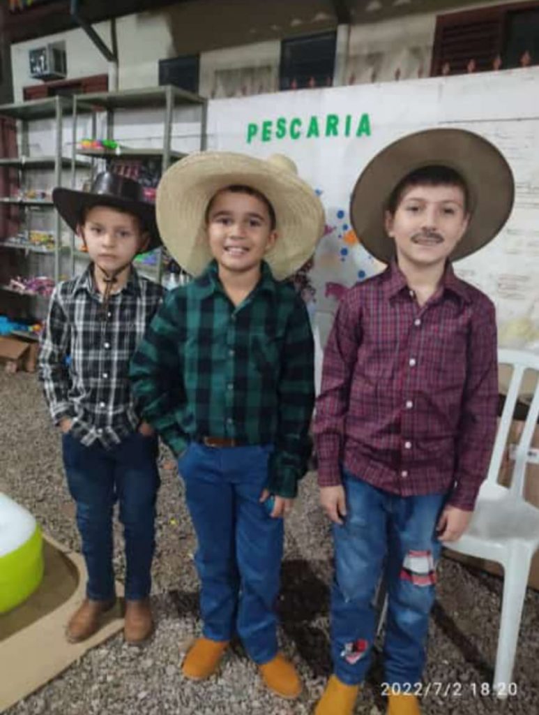 Com clima de alegria e descontração, Escola Municipal João José Leite da Silva de Caracol celebrou tradicional Festa Julina