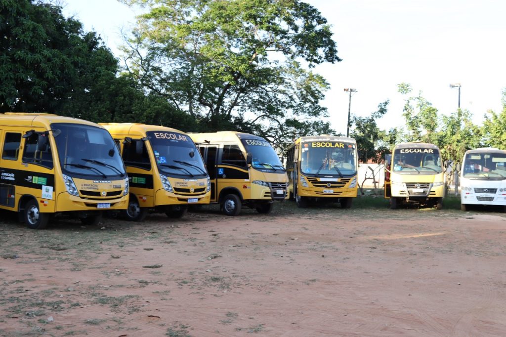 Prefeito Neco anuncia frota do transporte escolar toda revisada e pronta para rodar nesta terça-feira