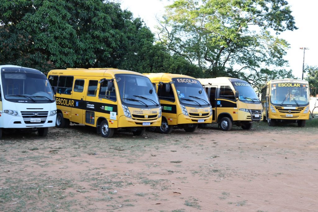 Prefeito Neco anuncia frota do transporte escolar toda revisada e pronta para rodar nesta terça-feira