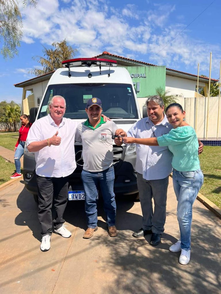 Prefeito Gilson Cruz anuncia conquista de nova ambulância Semi UTI para Juti