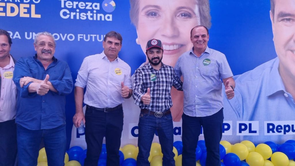 Neco Pagliosa, prefeito de Caracol, prestigia convenção de Eduardo Riedel na capital sul-mato-grossense