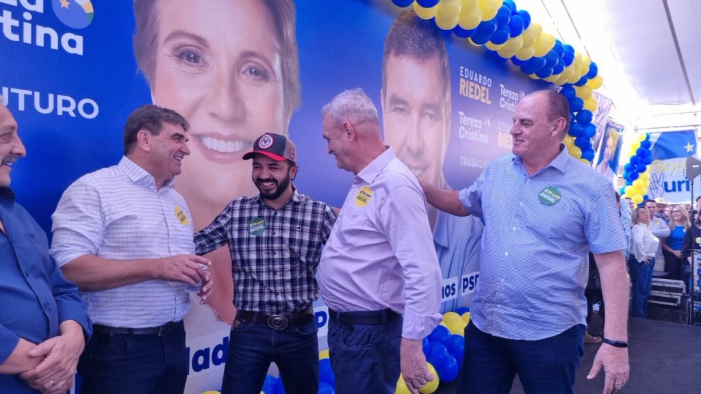 Prefeito Rogério Torquetti participa da convenção de Eduardo Riedel em Campo Grande