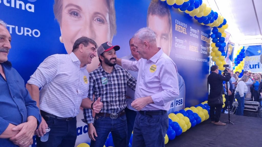 Prefeito Rogério Torquetti participa da convenção de Eduardo Riedel em Campo Grande