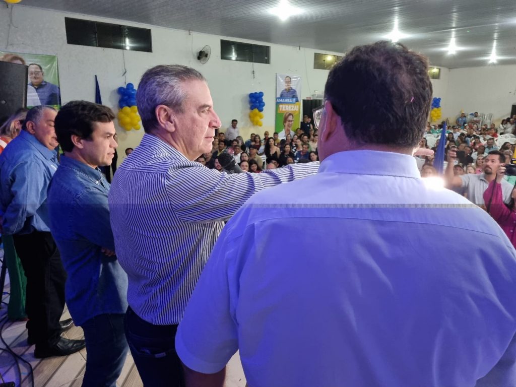 Com presença em massa da população, Paulo Corrêa lança campanha a Deputado Estadual em Amambai