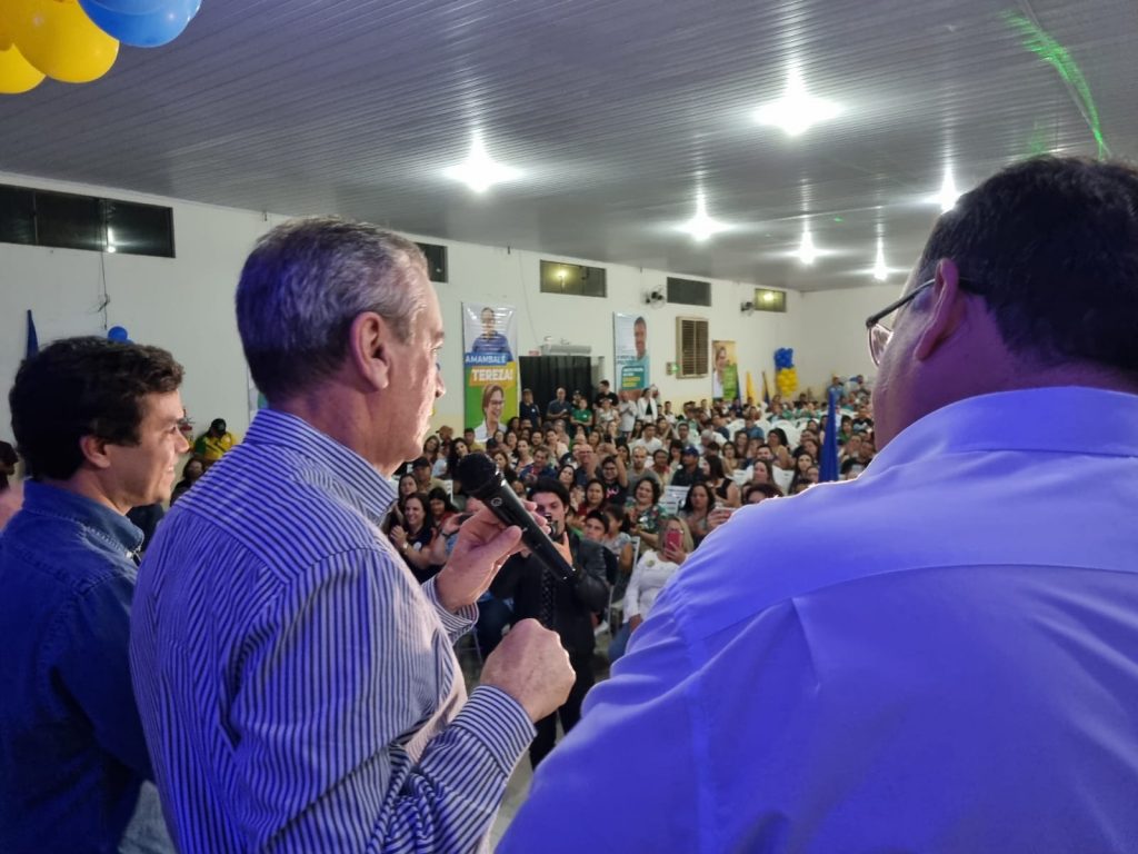 Com presença em massa da população, Paulo Corrêa lança campanha a Deputado Estadual em Amambai