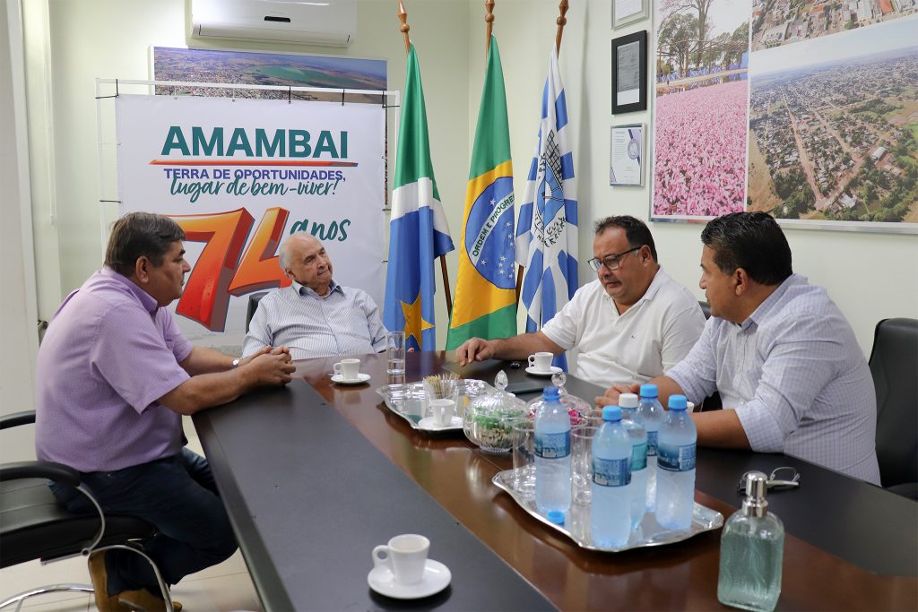 Dr. Bandeira recebe candidato a reeleição como deputado estadual Londres Machado