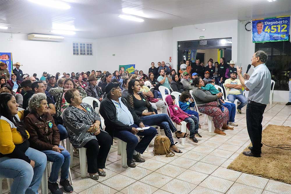 Em Amambai, Zé Teixeira elogia mandato de Dr. Bandeira e pede chance para novamente representar o povo