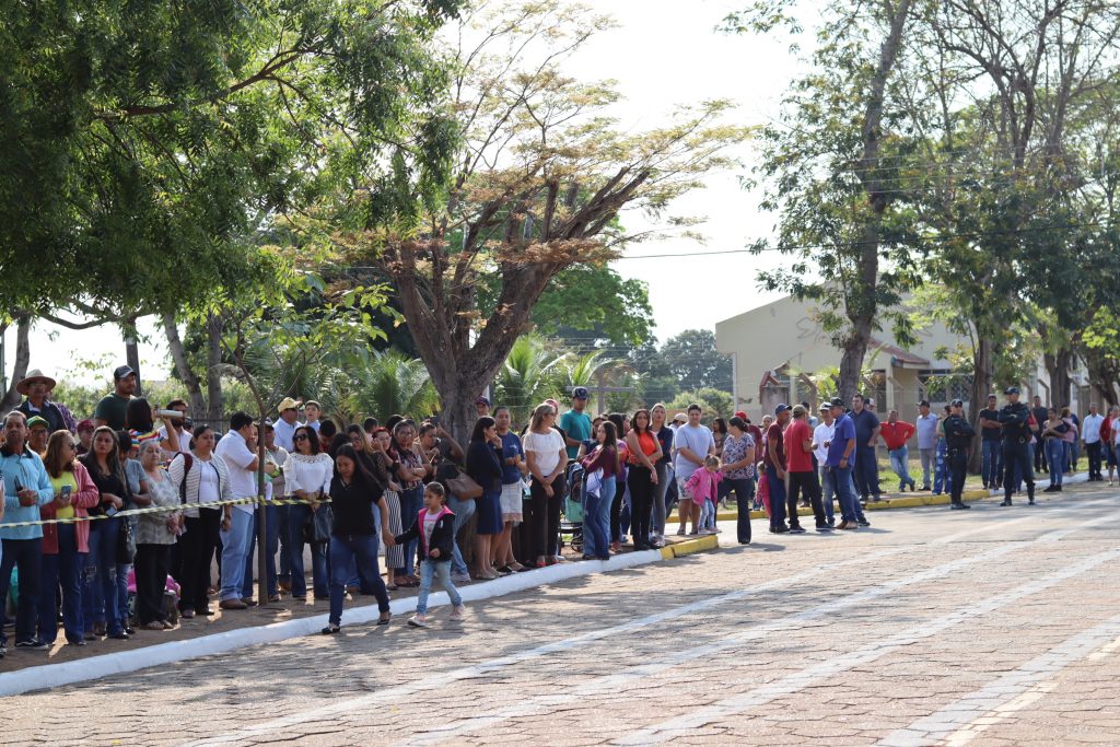 Caracol realiza grandioso e emocionante desfile cívico-militar no dia 7 de setembro