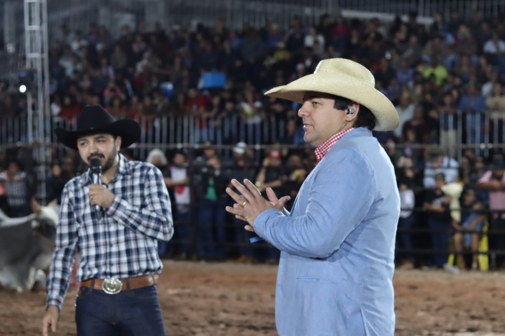 Prefeito Rogério Torquetti comemora: "Fizemos a maior festa da história de Tacuru"