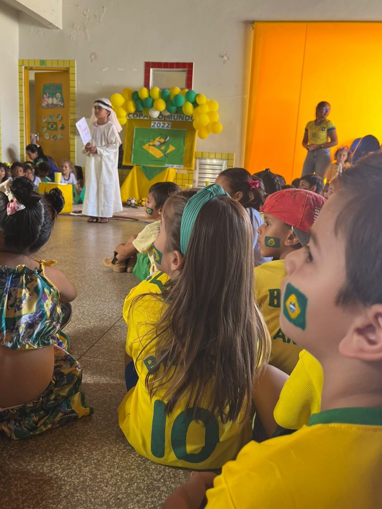 CEIM Hermito Benigno de Souza realiza atividades sobre a Copa do Mundo com estudantes