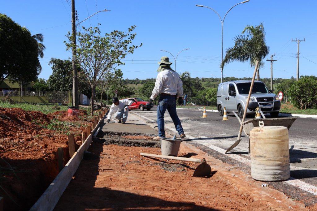 Programa de construção de passeios públicos avança em Caracol