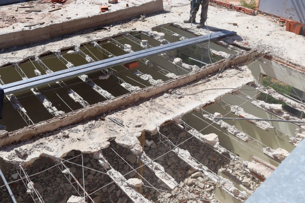 Prefeito Neco Pagliosa visita obras de reconstrução da Escola Estadual Dr. Rubens de Castro Pinto