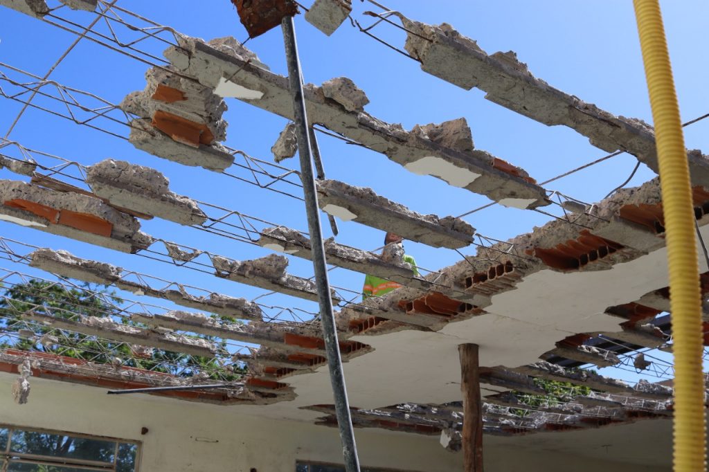 Prefeito Neco Pagliosa visita obras de reconstrução da Escola Estadual Dr. Rubens de Castro Pinto