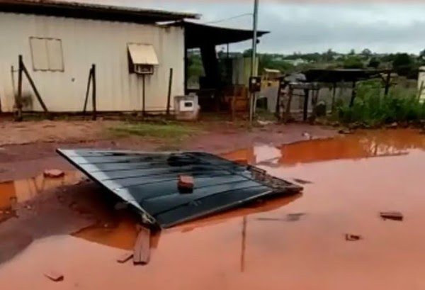 Previsão do tempo: Semana começa com chuva e causa estragos em cidades de MS