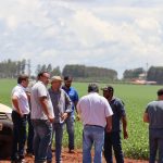 Valter Brito acompanha Dr. Bandeira e Chico Piroli em visita técnica aos serviços na estrada Nova Esperança