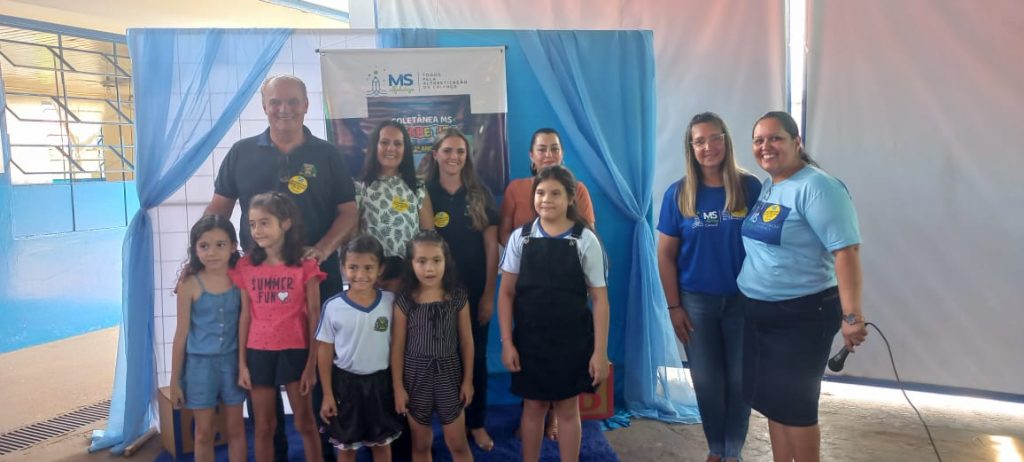 Prefeitura de Caracol premia alunos e professores destaque do programa MS Alfabetiza