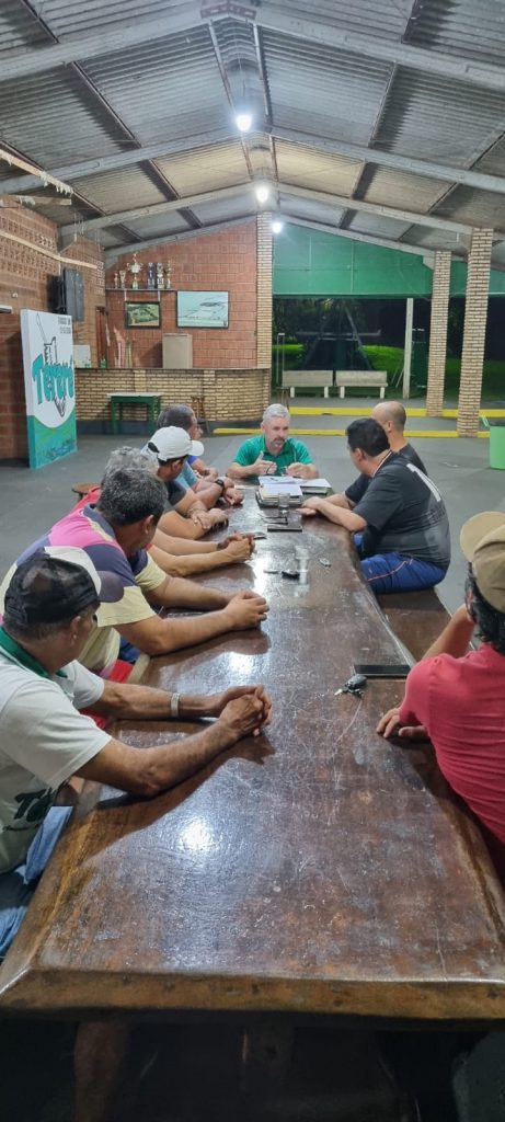 Nova diretoria da Associação Esportiva Tereré se reúne para deliberar assuntos do clube