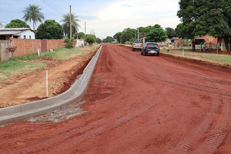 Prefeito Gilson comemora o avanço do maior projeto de asfalto da história de Juti