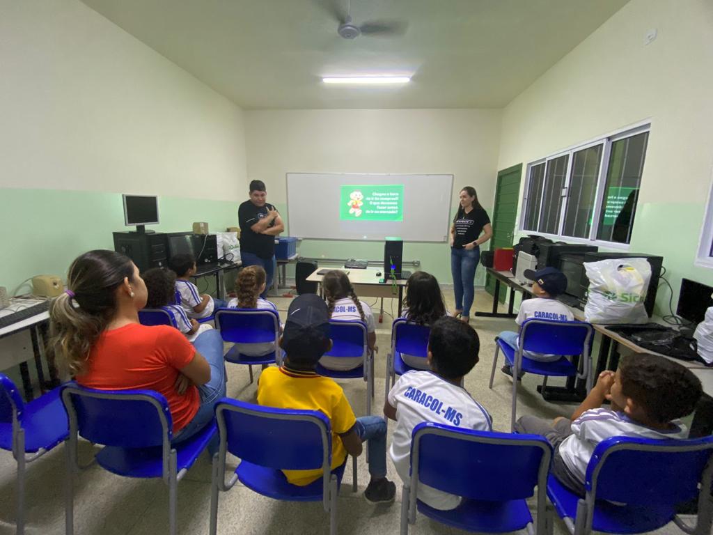 Cooperativa Sicredi realiza ação de Educação Financeira para alunos do 1º ao 5º ano em Caracol