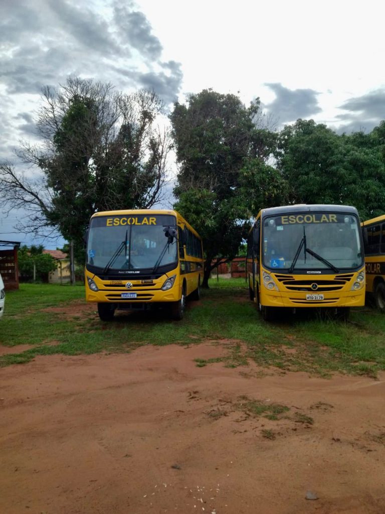 Veículos de transporte escolar da Prefeitura de Caracol foram vistoriados pelo DETRAN Veículos de transporte escolar da Prefeitura de Caracol foram vistoriados pelo DETRAN