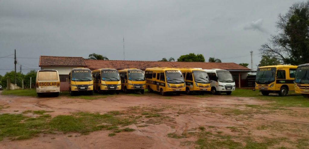 Veículos de transporte escolar da Prefeitura de Caracol foram vistoriados pelo DETRAN Veículos de transporte escolar da Prefeitura de Caracol foram vistoriados pelo DETRAN