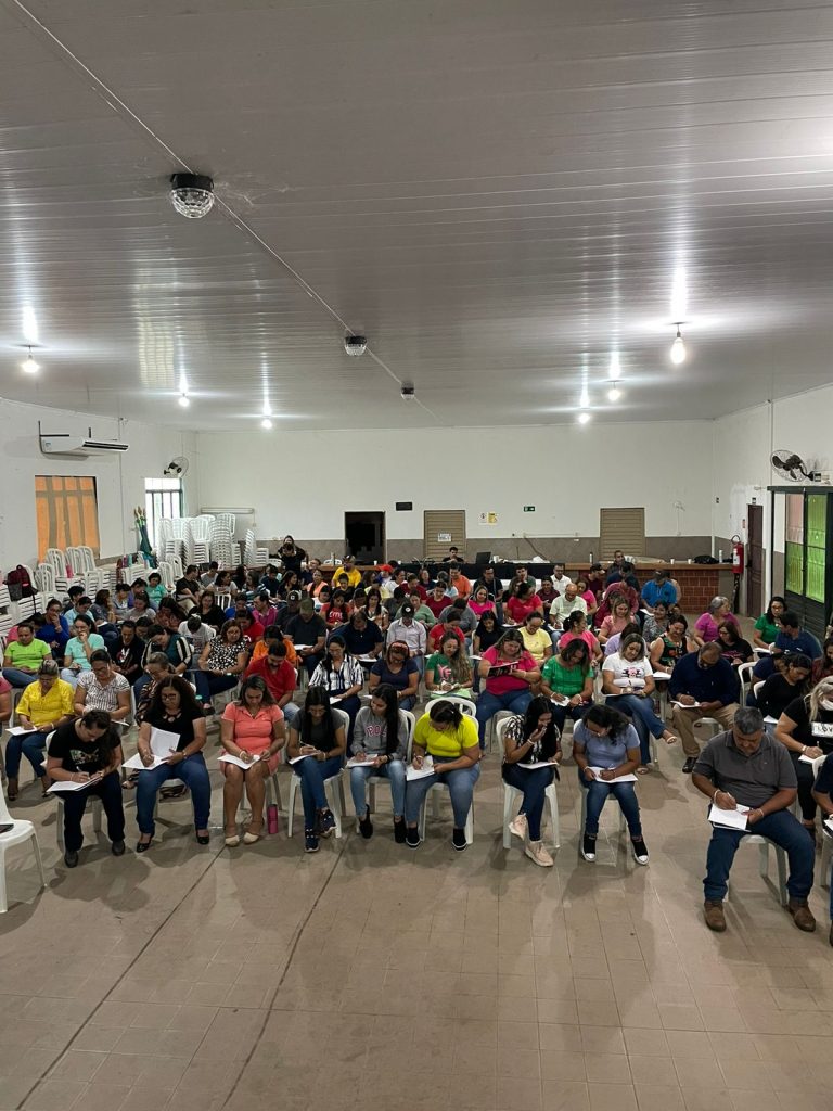 Prefeitura de Caracol oferece curso de inteligência emocional para servidores do município, começando pela educação