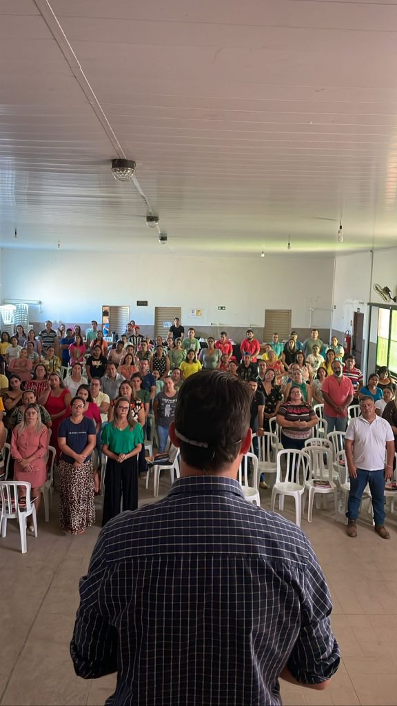 Prefeitura de Caracol oferece curso de inteligência emocional para servidores do município, começando pela educação