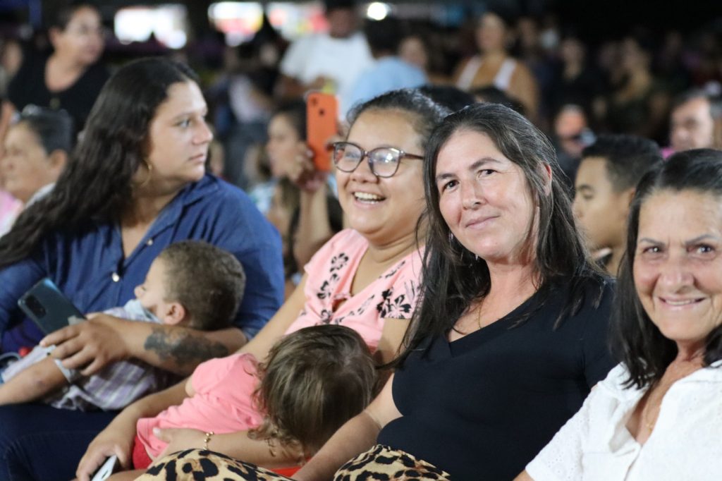 Evento especial de Dia Internacional da Mulher é sucesso de público em Tacuru