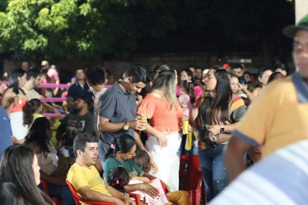 Evento especial de Dia Internacional da Mulher é sucesso de público em Tacuru