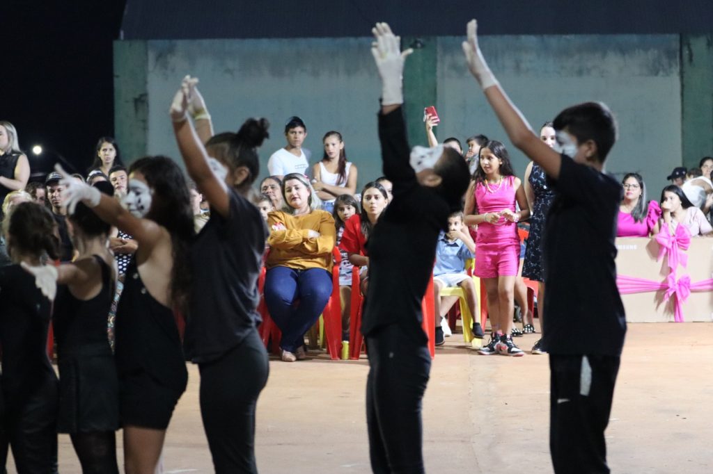 Evento especial de Dia Internacional da Mulher é sucesso de público em Tacuru