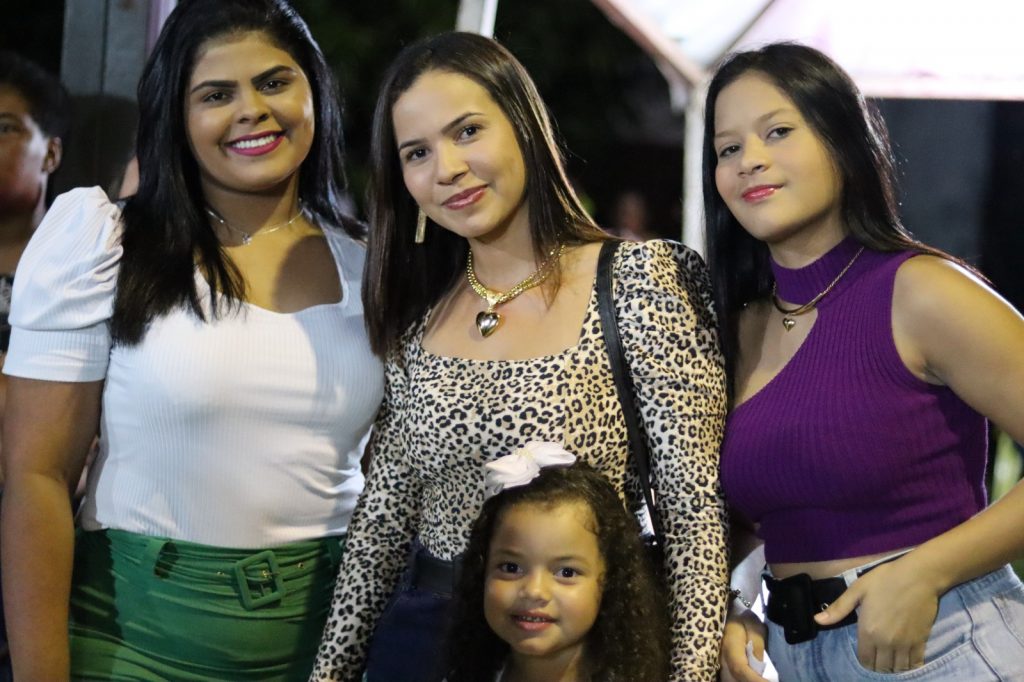 Evento especial de Dia Internacional da Mulher é sucesso de público em Tacuru