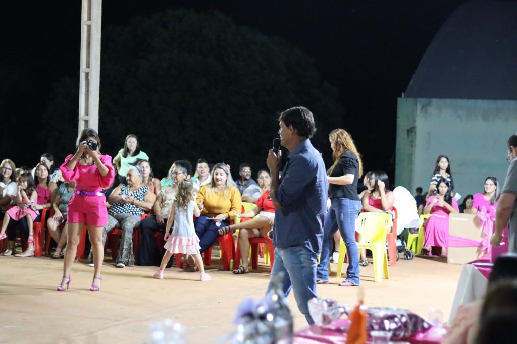 Evento especial de Dia Internacional da Mulher é sucesso de público em Tacuru