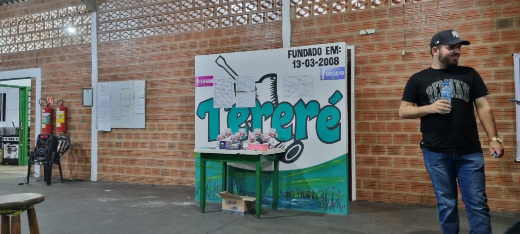 Com muita resenha e disputa, Torneio de Truco do Clube Tereré tem sucesso de participação