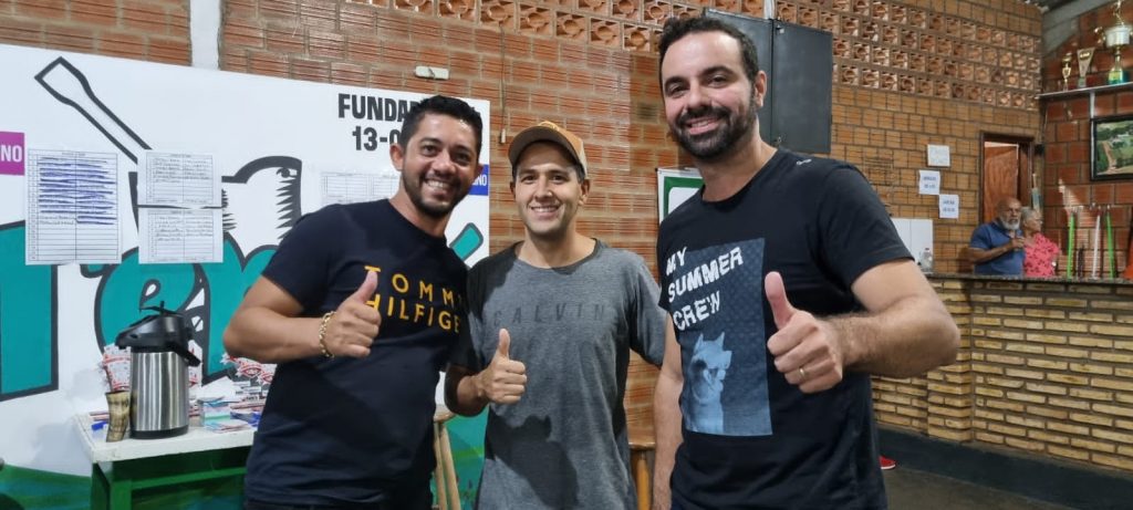 Com muita resenha e disputa, Torneio de Truco do Clube Tereré tem sucesso de participação