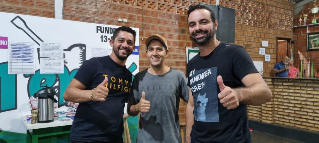 Com muita resenha e disputa, Torneio de Truco do Clube Tereré tem sucesso de participação