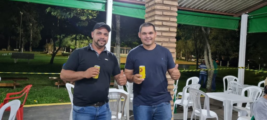 Com muita resenha e disputa, Torneio de Truco do Clube Tereré tem sucesso de participação